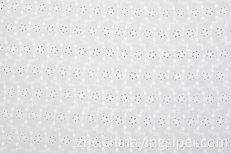 编织100%棉质染色绣花织物 Woven 100% Cotton Dyed Embroidered Fabrics